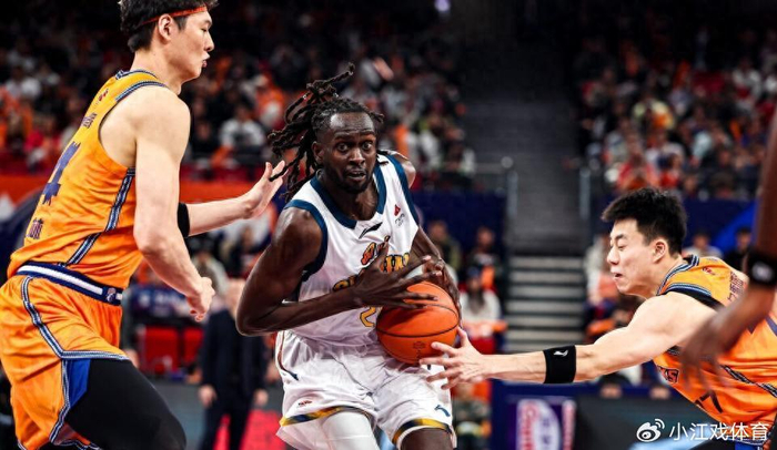 乐鱼-83比116惨败33分！辽篮苦主被定耻辱柱上：29连败创CBA新纪录！|四川队|山东队|山东男篮|广东男篮|深圳队_新浪体育_新浪新闻